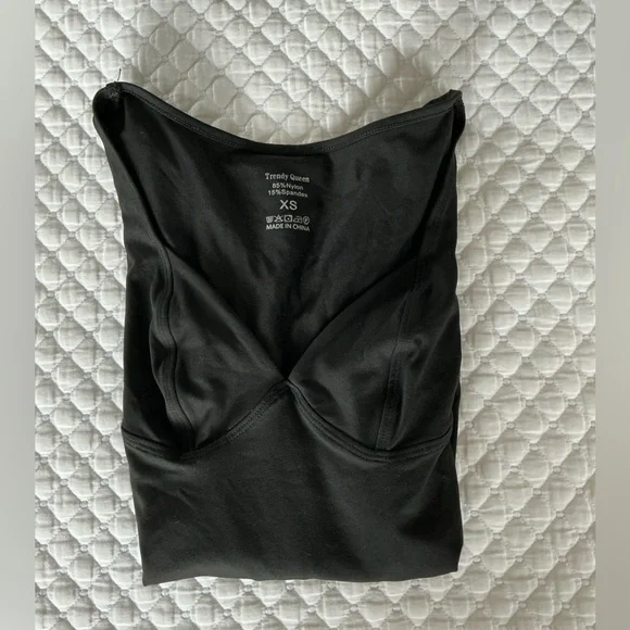 Trendy Queen Black V-Neck Long Sleeve Women's Top XS - Picture 10 of 12